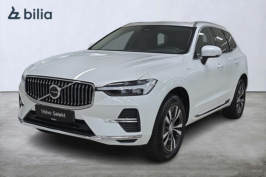 Volvo XC60 Recharge T6 Core Edition/Navi/Panorama/Kamera