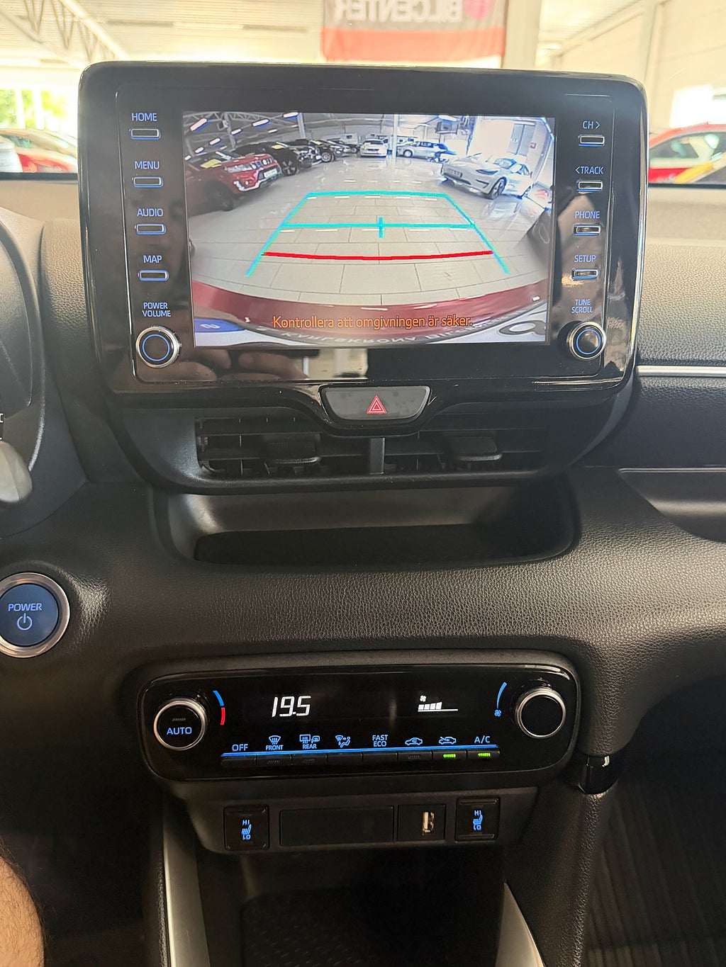 Mazda 2 Hybrid AGILE
