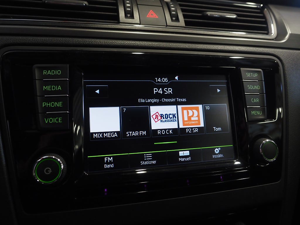Skoda Rapid Spaceback 1.2 TSI 110hk Style Motorvärmare P-Sensorer 2017