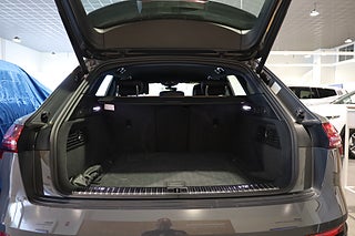 SUV Audi q8-e-tron 30 av 31