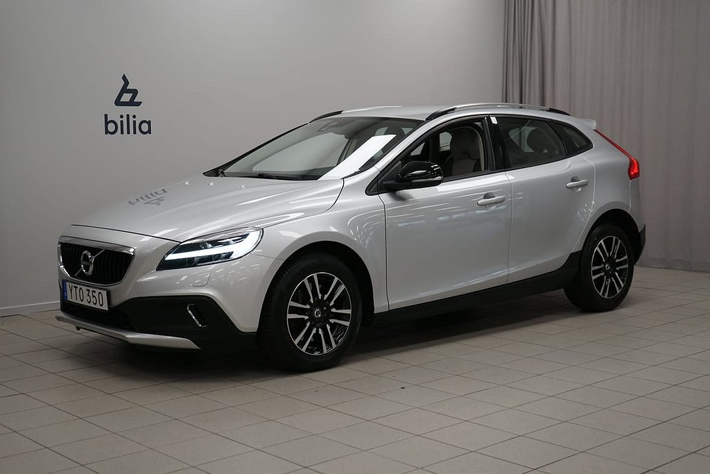 Volvo V40 Cross Country D3 Adv Edition | Drag | Backkamera |