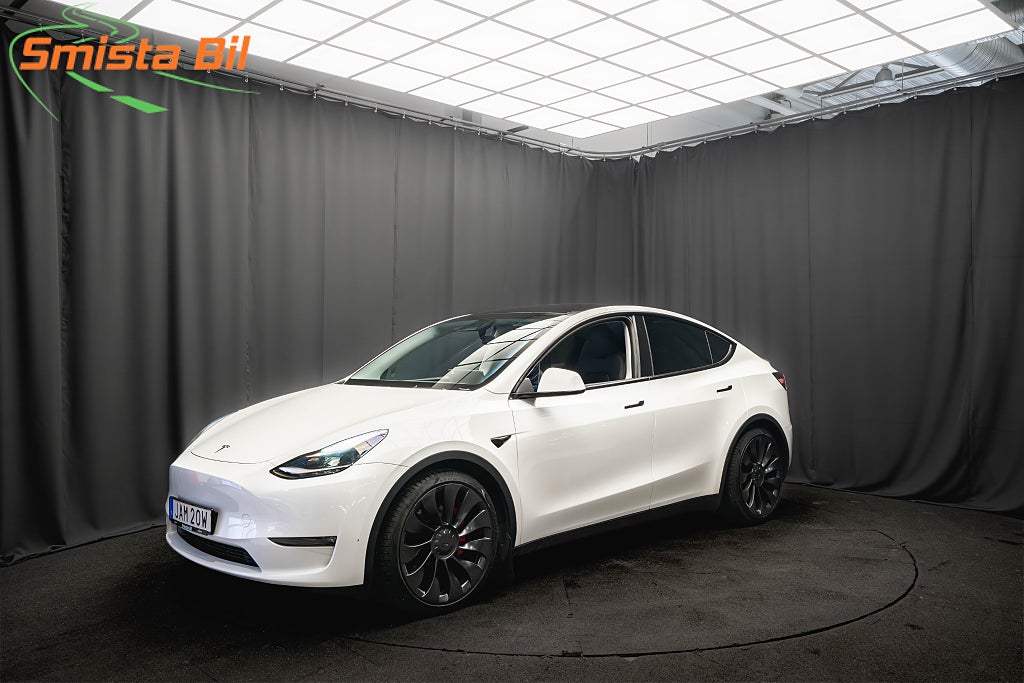 Tesla Model Y Performance AWD DRAG PANO 21' LÄDER 93%SoH 1-ÄGARE MOMS