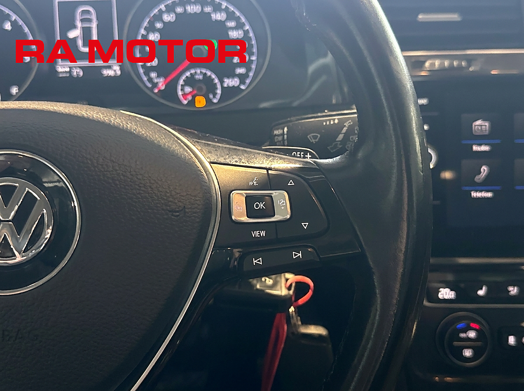 Volkswagen Golf SC 1.6 TDI 116hk | D-värm | Backkamera | Adaptiv-Fart 2019