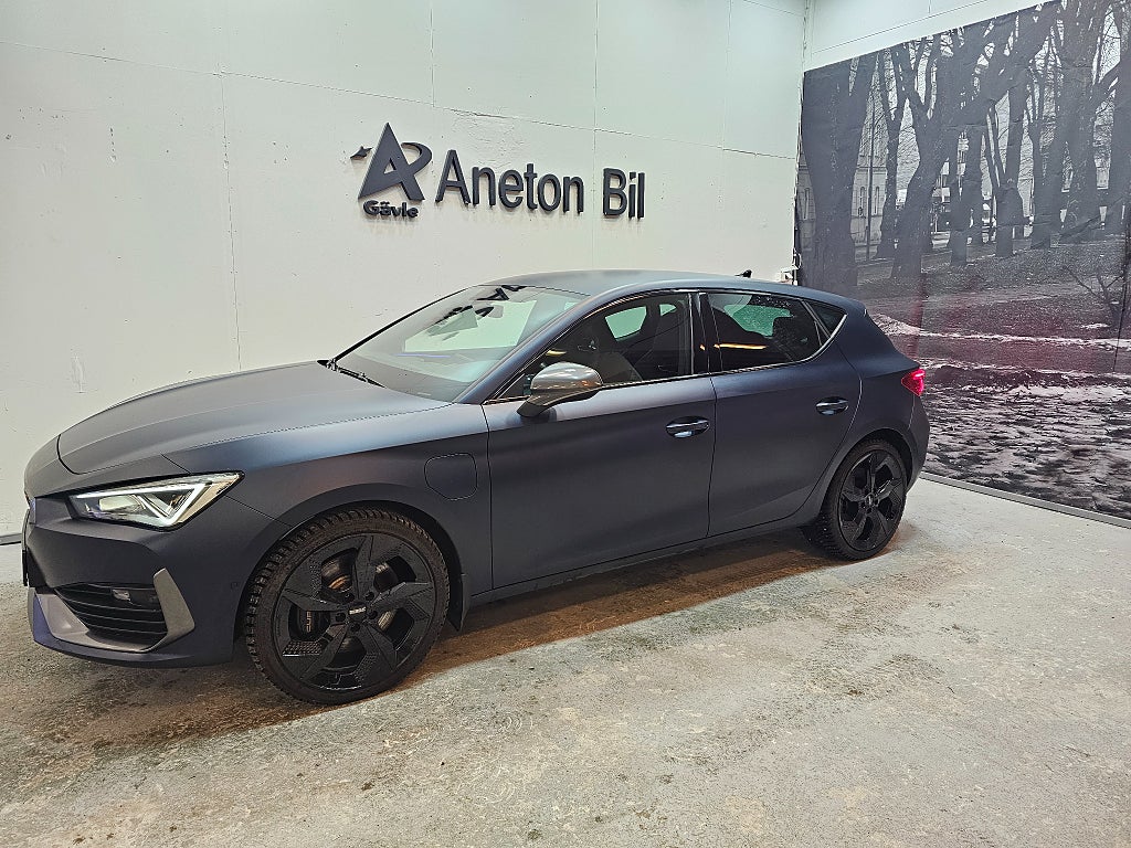 Seat Leon Cupra Plug-in hybrid /skinn/navi/vhjul