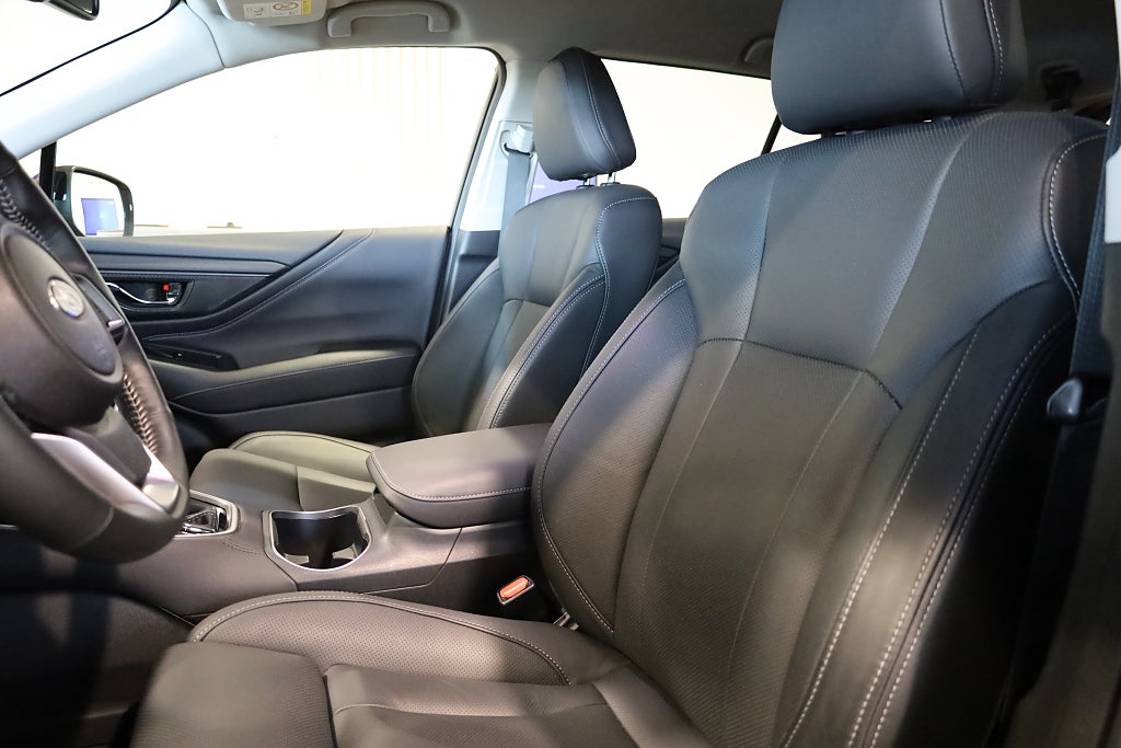 Subaru Outback 2,5 XFuel Limited AWD Aut Navi Kamera Leasbar