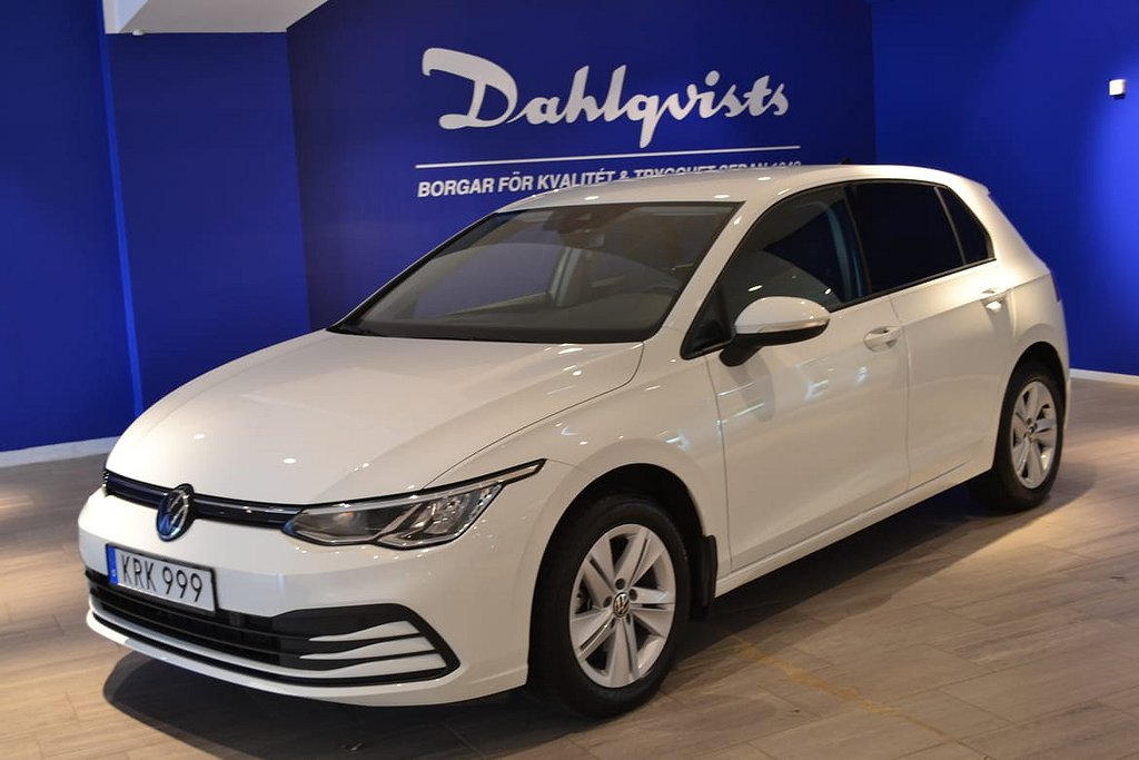 Volkswagen Golf 2.0 TDI 115hk Rattvärmare Adaptiv farthållare Backkamra Drag V-h