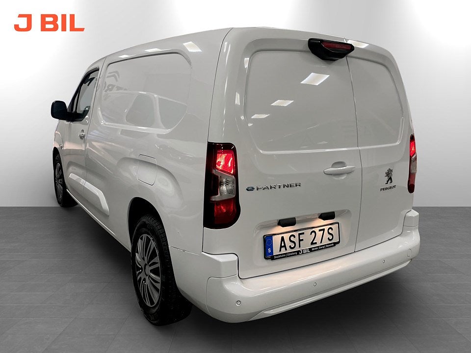Bild på Peugeot e-Partner PRO+ Electric 50kWh L2 - DEMO
