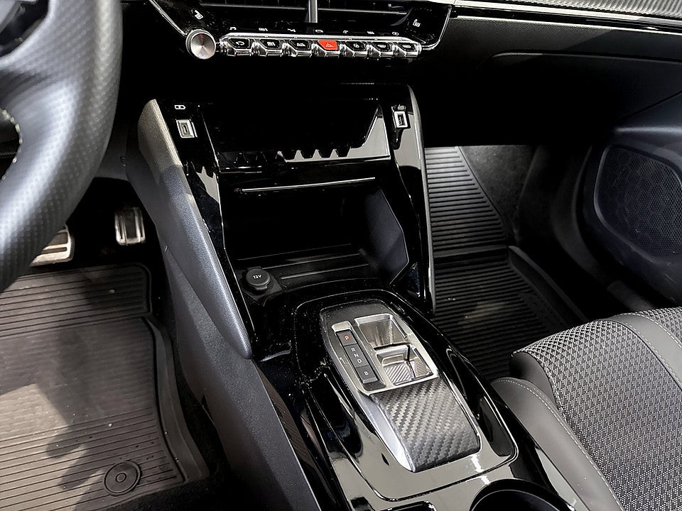 Bild på Peugeot E-2008 GT Pack 50kWh 136hk Aut B-KAMERA CARPLAY
