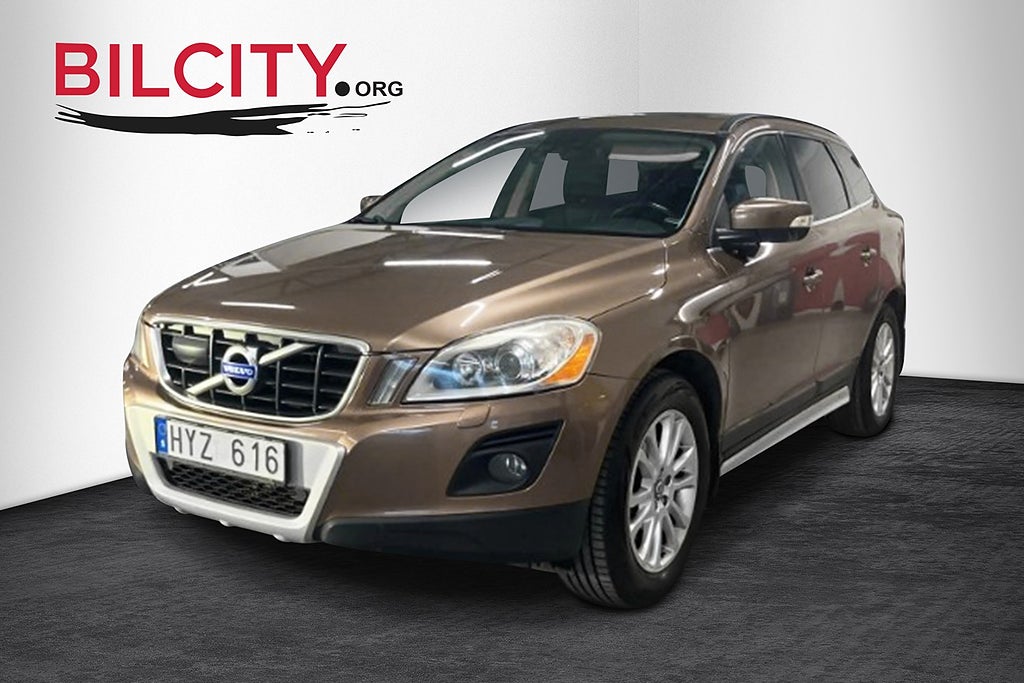 Volvo XC60 D5 AWD Summum Aut Skinn Värmare Drag