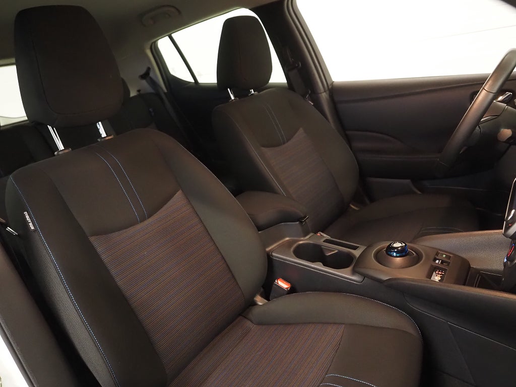 Nissan Leaf 40 kWh 150hk Acenta | Backkamera | Rattvärme | 2022