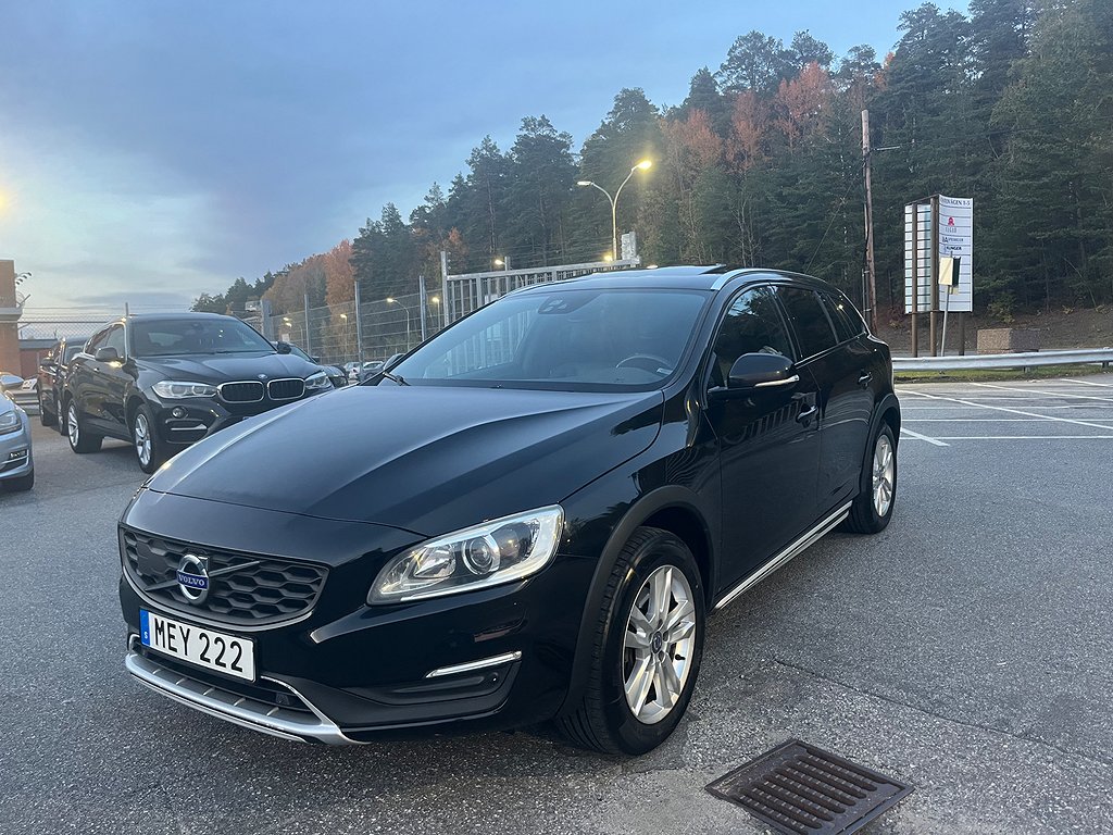 Volvo V60 Cross Country D4 190hk Automat Summum Välutrustad