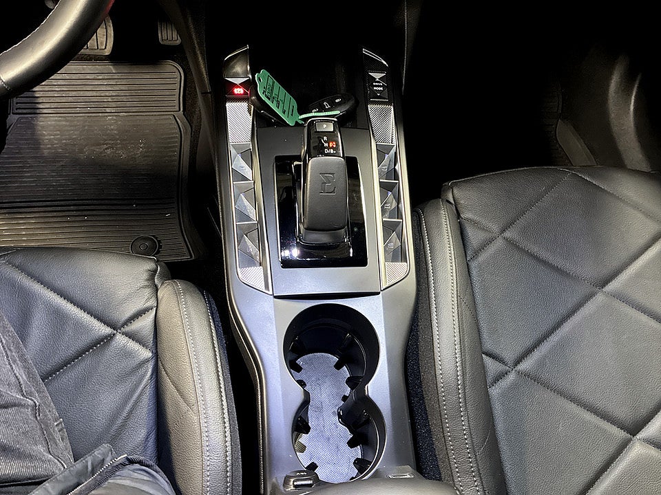 Bild på DS 3 Crossback E-TENSE Exclusive 136hk Aut - HELSKINN, GPS