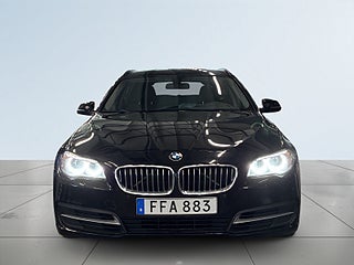 BMW 520d xDrive Touring S&V-hjul/Dragkrok/Dvärm – bild 2