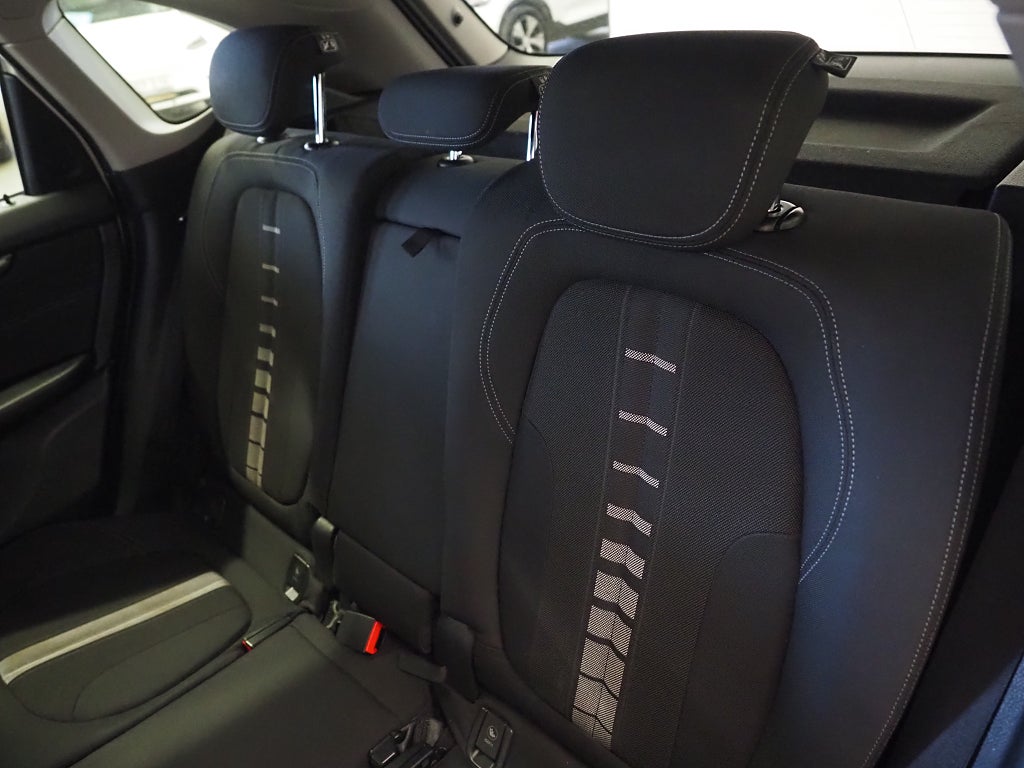 BMW 218 d 150hk Active Tourer  Sport line | Backkamera | Navi |