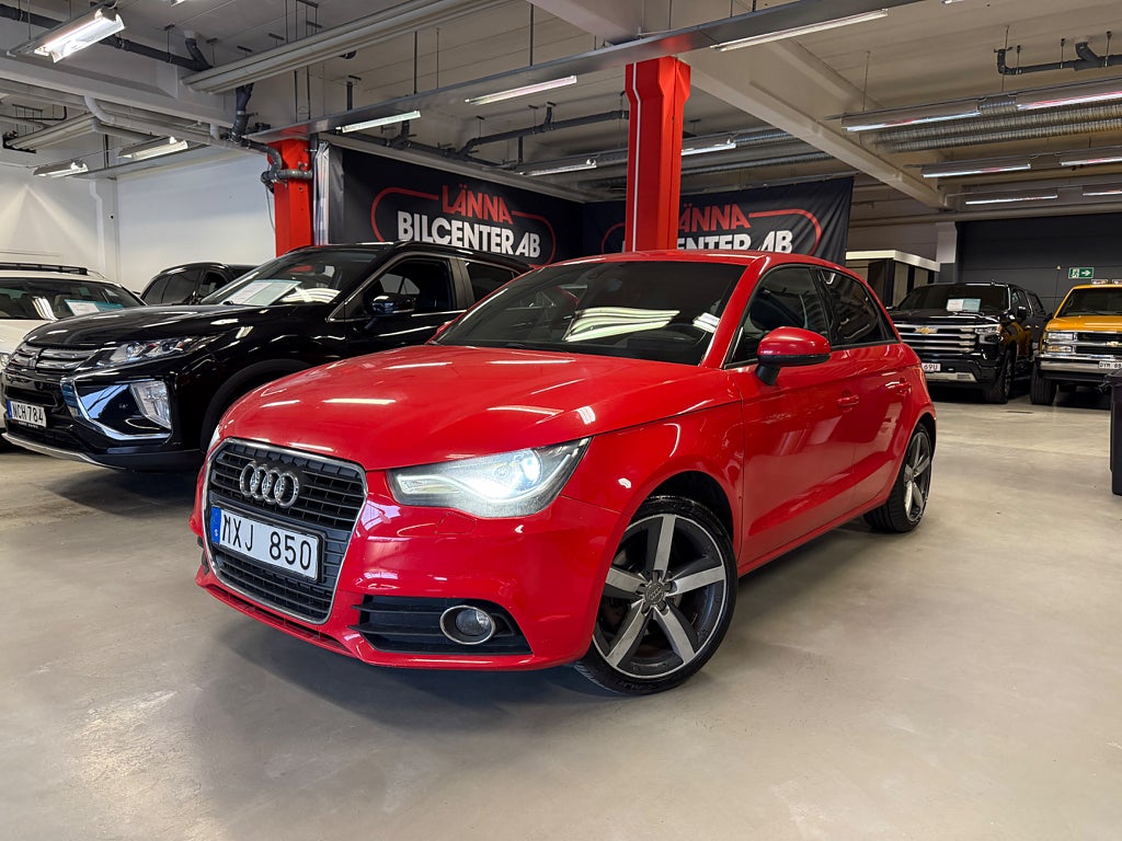 Audi A1 1.6 TDI Navi BOSE Keyless Kamrem bytt Nybesiktad SoV 