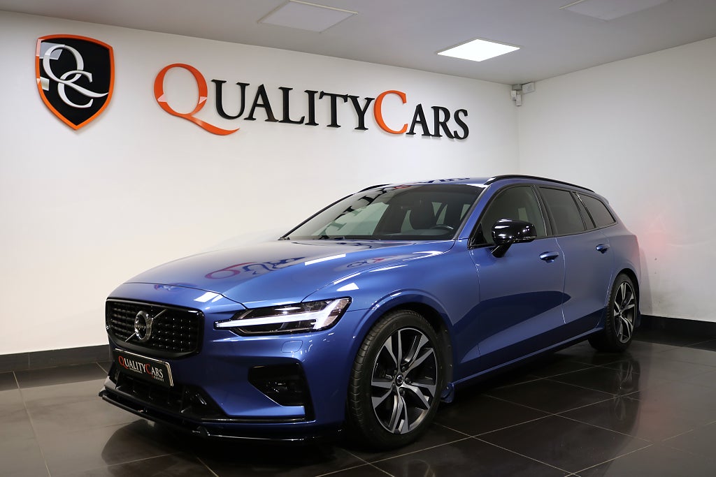 Volvo V60 B4 R-Design Värmare/ H/K/ B-kamera/ Navi/ BLIS