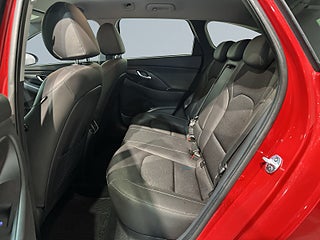 Hyundai i30 Wagon 1.4 T-GDi Comfort Mok GPS Kamera S/V-hjul – bild 13