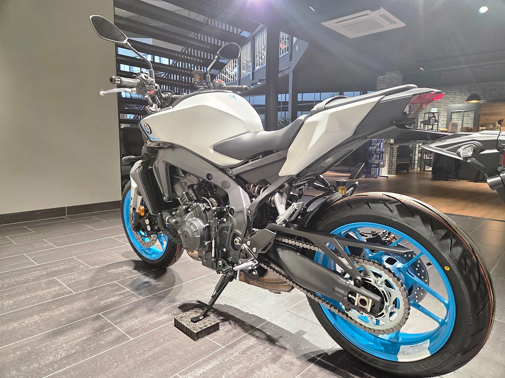 Yamaha MT-09 / Spara 10.000kr & 3,99% ränta! / Alla färger