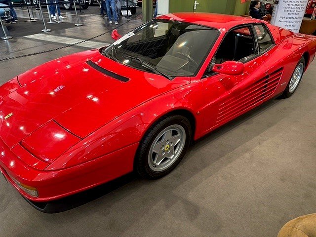Ferrari Testarossa 