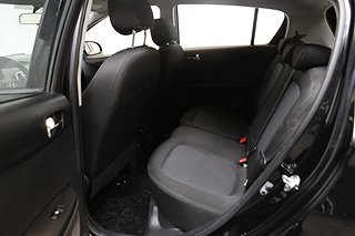 Halvkombi Hyundai i20 16 av 18