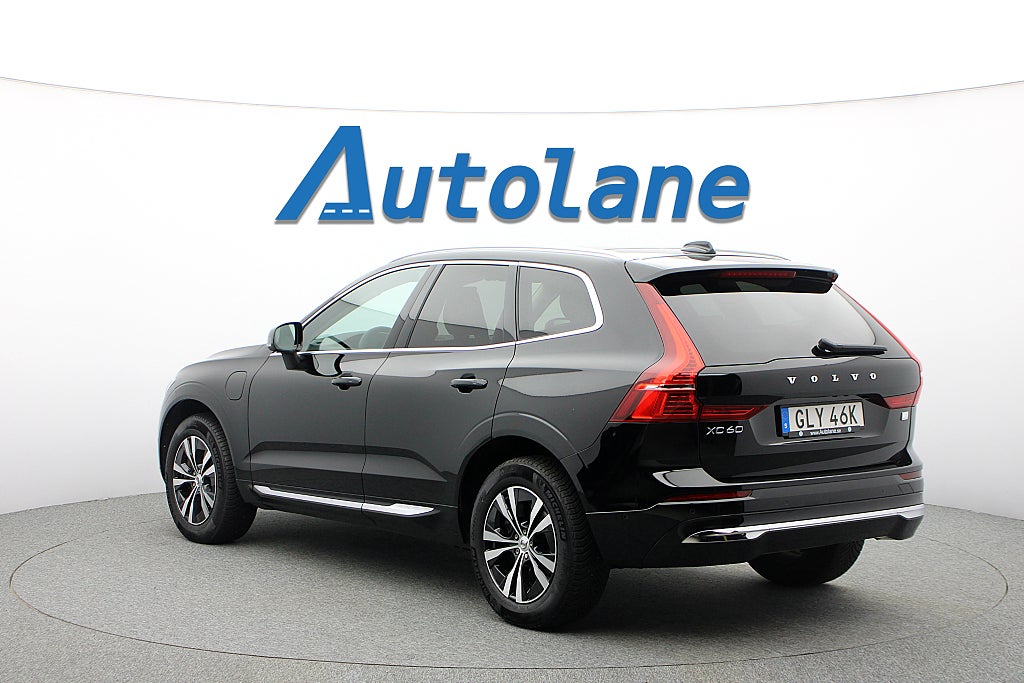 Volvo XC60 Recharge T6 AWD Core Edition Pano,360°,Värmare,GPS