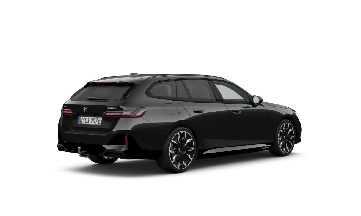 BMW 550 e xDrive Touring 2026, kuva 2/29