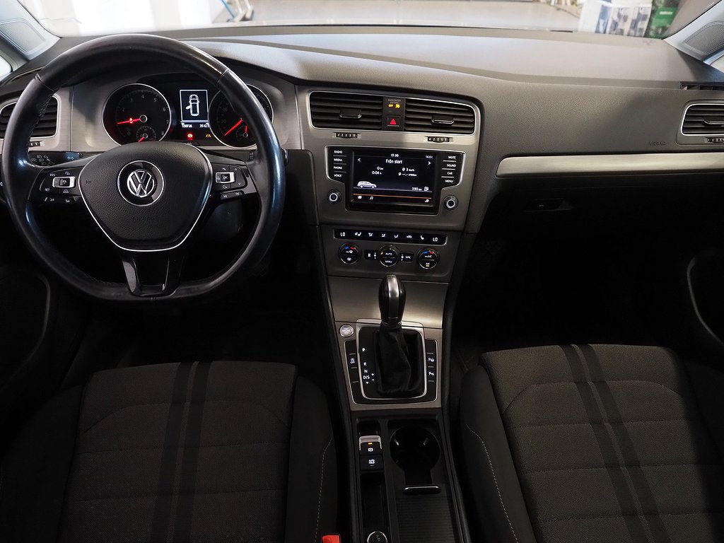 Volkswagen Golf Sportscombi 1.2 TSI DSG PDC Värmare Keyless 2016