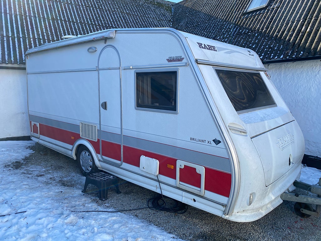 Kabe Briljant 470 XL 2,3 Ac/ Markis/ Dubbelbädd