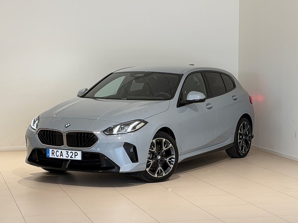 BMW 120 M-Sport interiört + exteriört, Rattvärme, Navigation