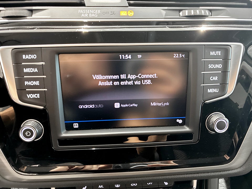 Bild på Volkswagen Touran Base 1.4 TSI 150hk 7-SITS DRAG B-KAMERA