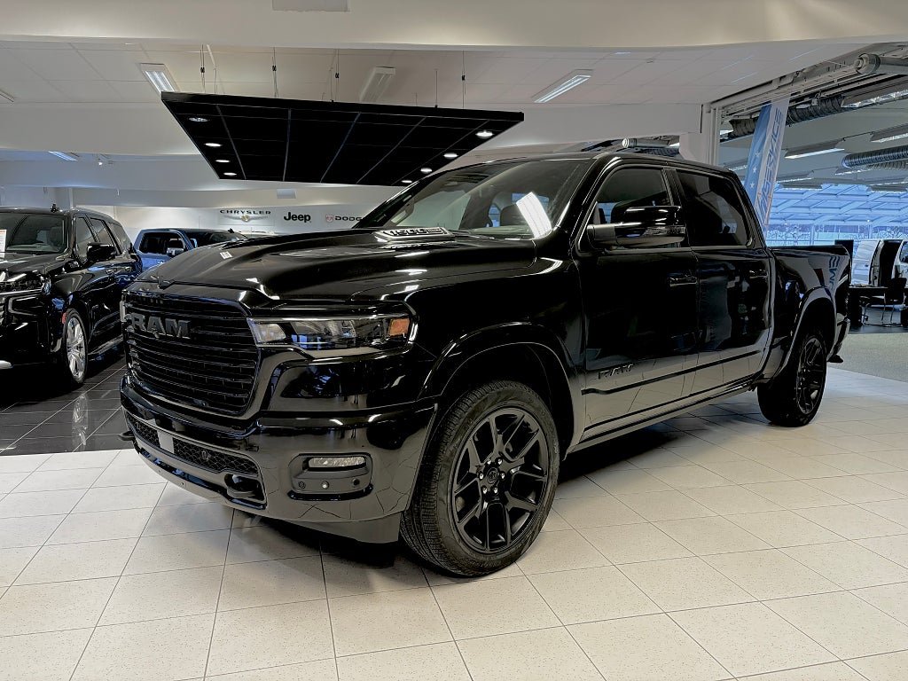 Dodge RAM Laramie Night Premium 3,0L *LÅG SKATT *2,95% RÄNTA
