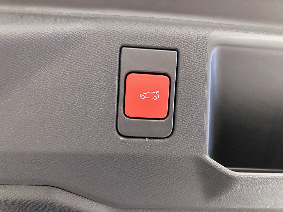 Bild på Peugeot 5008 GT Hybrid 1.2 PT 145hk Aut 7-SITS B-KAMERA NAV