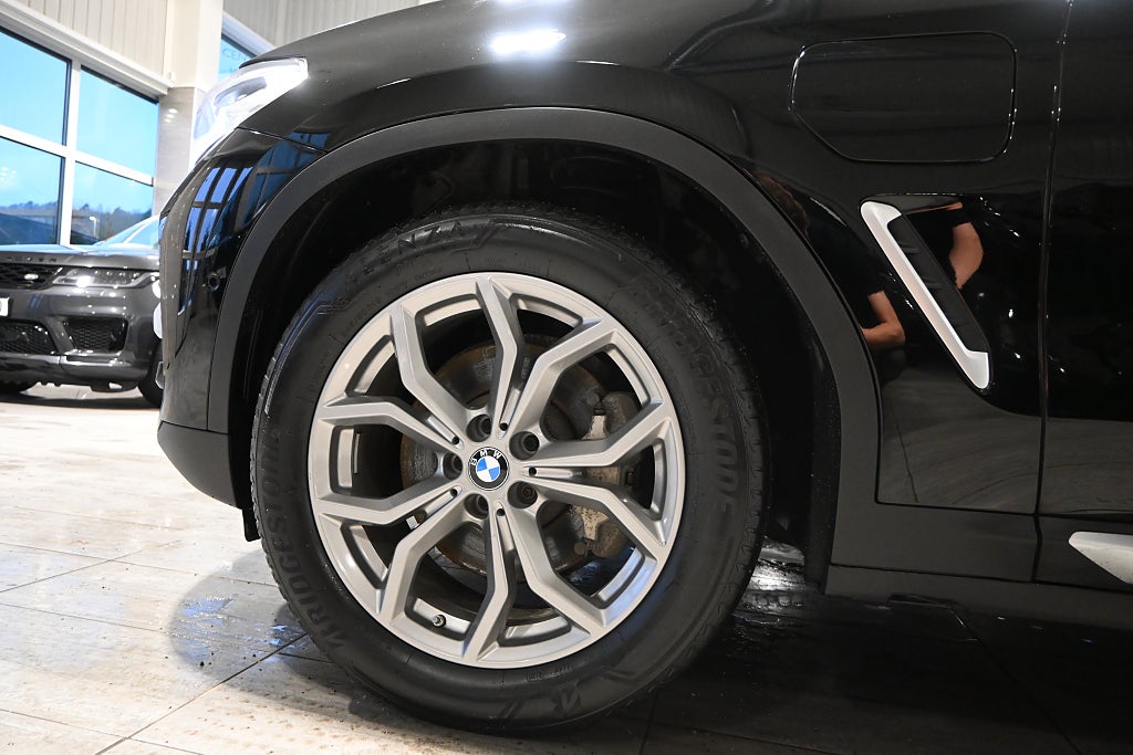 BMW X3 2021 - miniatyr 6