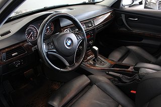 Kombi BMW 330 12 av 20