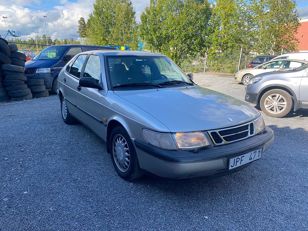 Saab 900 5-dörrar 2.0