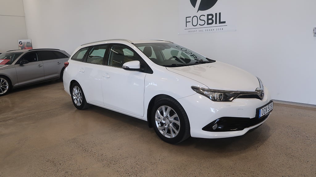 Toyota Auris *RÄNTEKAMPANJ 3.45%* 1.2 Turbo Active Drag-Kamera-SoV