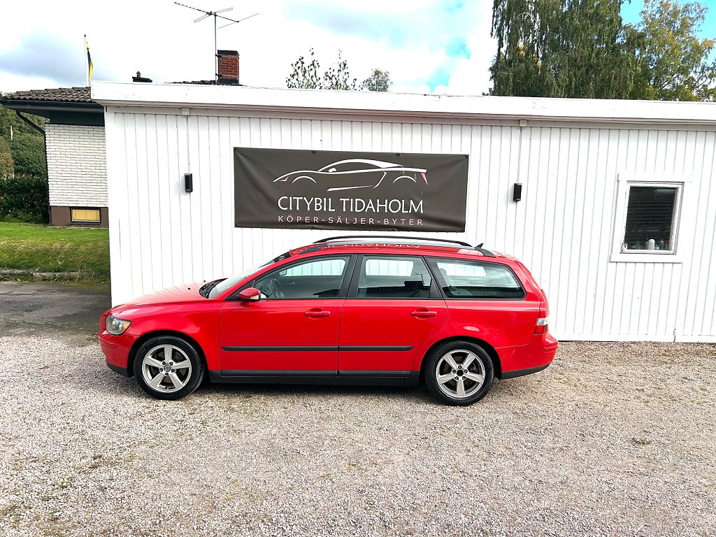 Volvo V50 2.4 Nybesiktigad 
