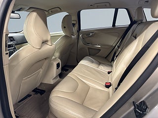 Volvo V60 D3 Summum M-Värmare/Skinn/P-Värmare/LED-Ramp/P-Sensorer – bild 13