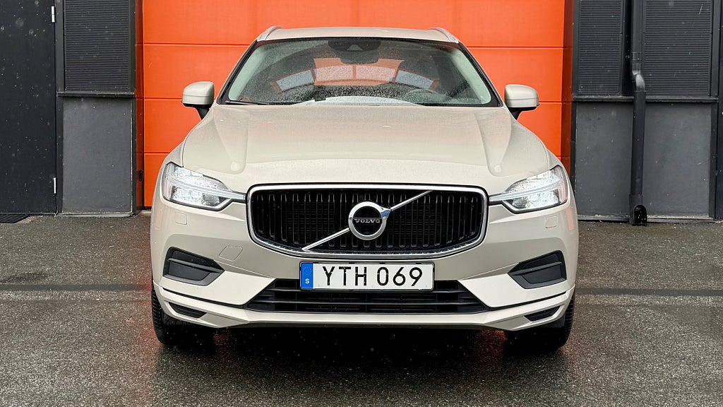 Volvo XC60 D4 AWD Momentum | Vinterhjul