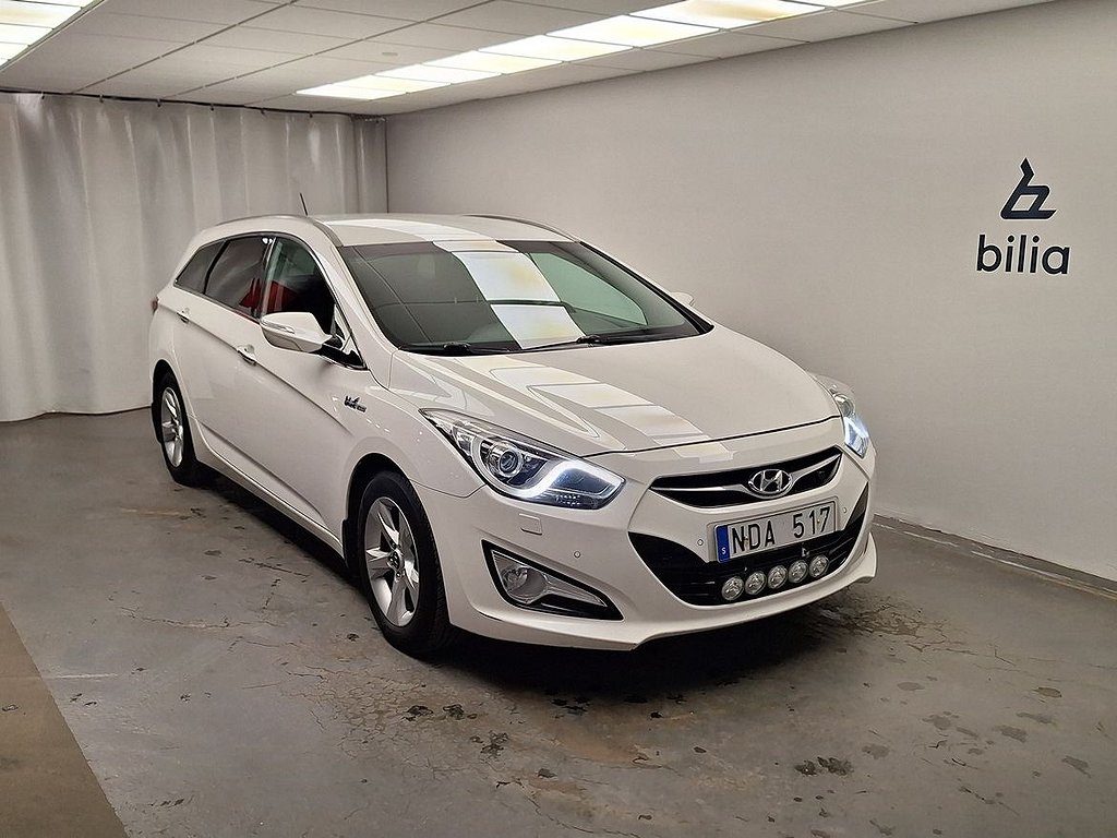 Hyundai i40 i40cw Hyundai CW/ Drag/ Kamera/ Sensorer F+B