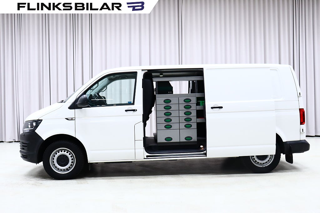 Volkswagen Transporter DSG 150HK L2|Inredd|Dubbeldörr|SeUtr!