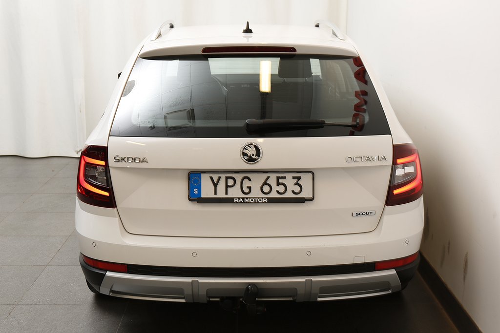 Skoda Octavia Scout 2,0 TDI 4x4 Extraljus D-Värmare Drag 2018