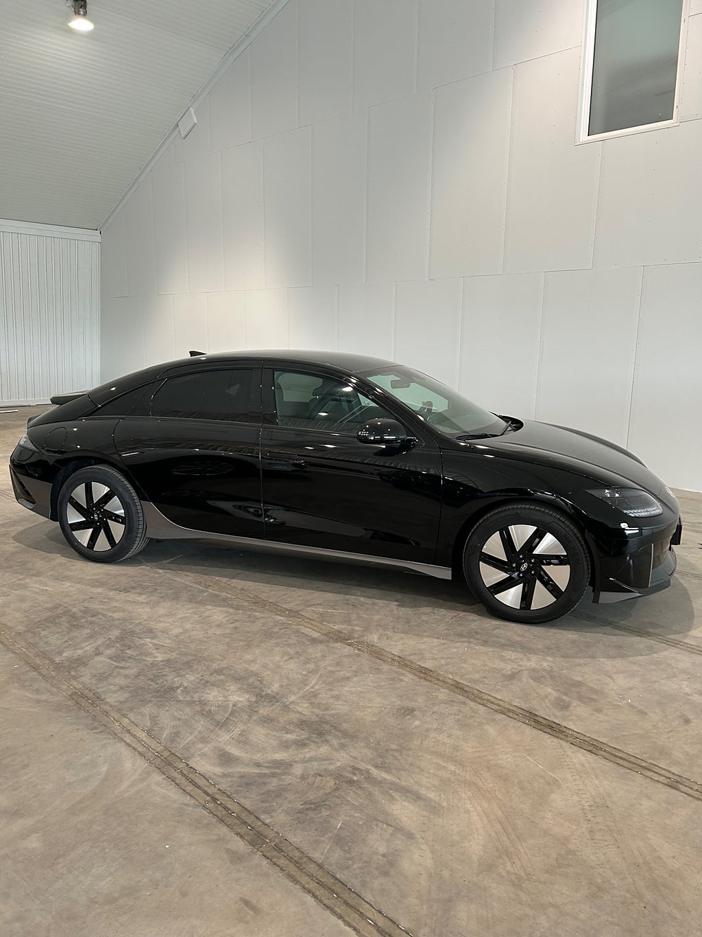 Hyundai IONIQ 6 77.4 kWh  228 Hk  Räckvidd Upp till 61  mil
