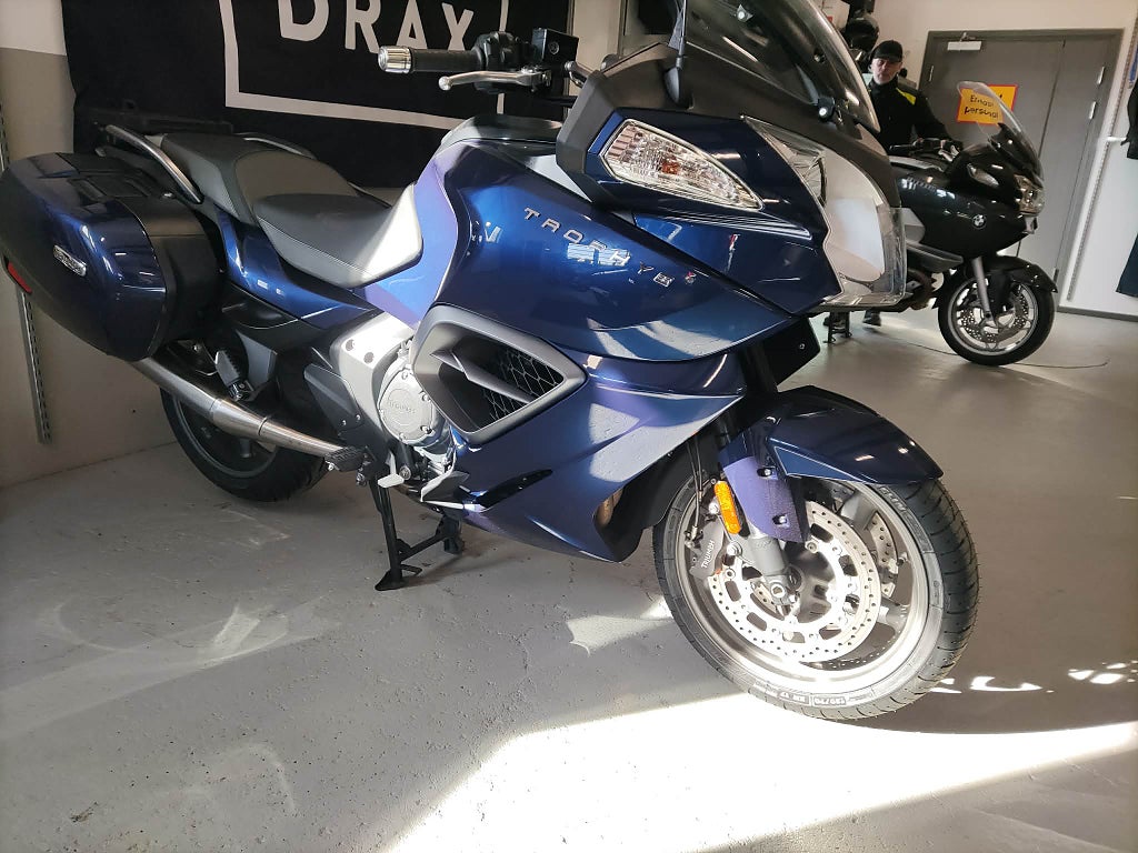 Triumph Trophy 1215 - Ny servad 