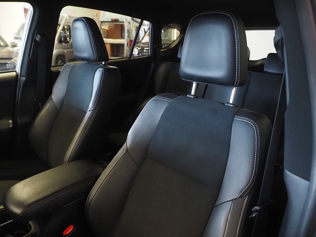 Toyota RAV4 2.0 Dual VVT-i AWD S X-Edition Drag Navi Kamera M-Värm 2018
