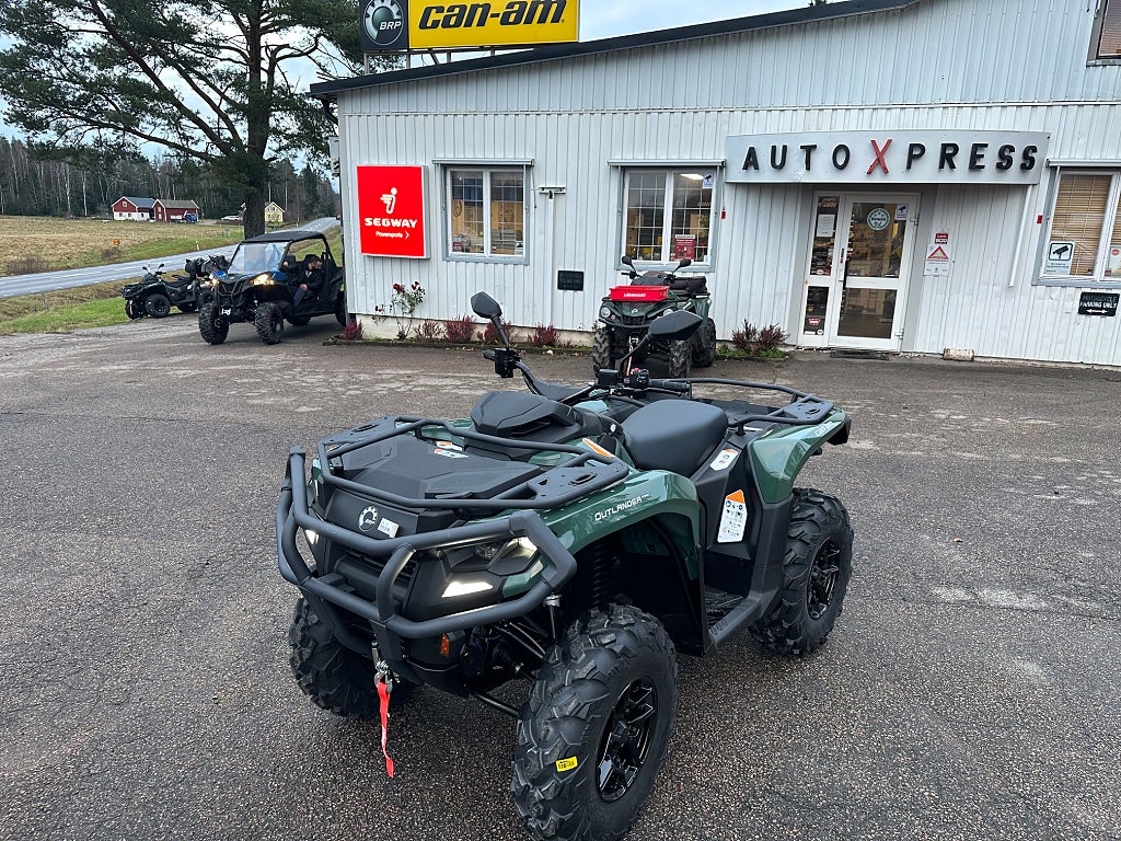 Can-Am Outlander HD5  HD7 XMR 700 inkl. Tillbehör 10.000kr 