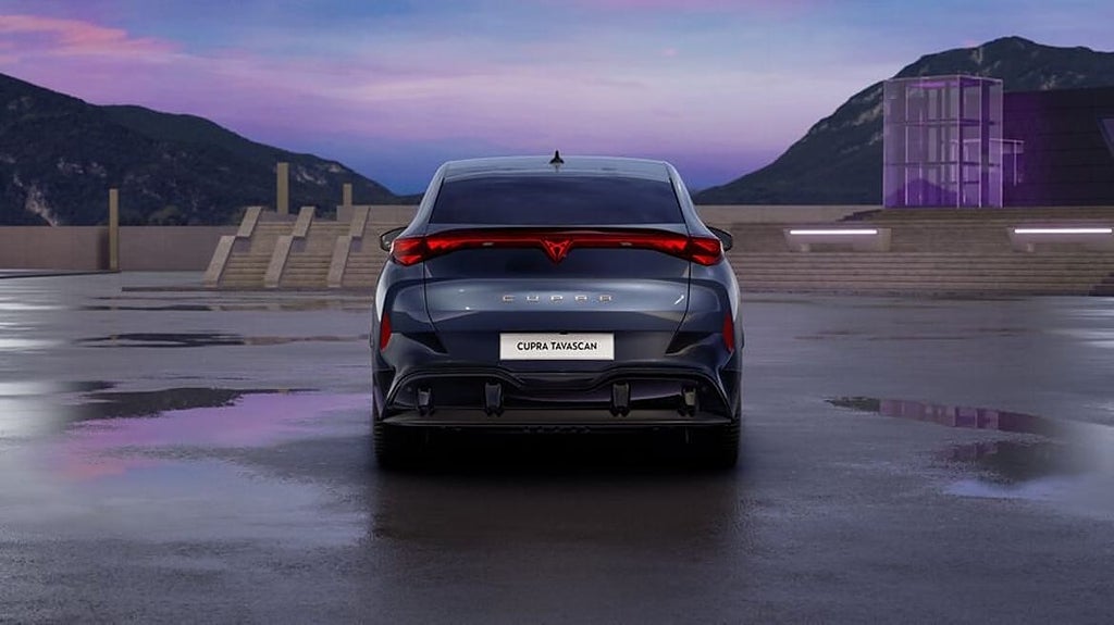 Cupra Tavascan 210 KW / 286 HK | Backkamera