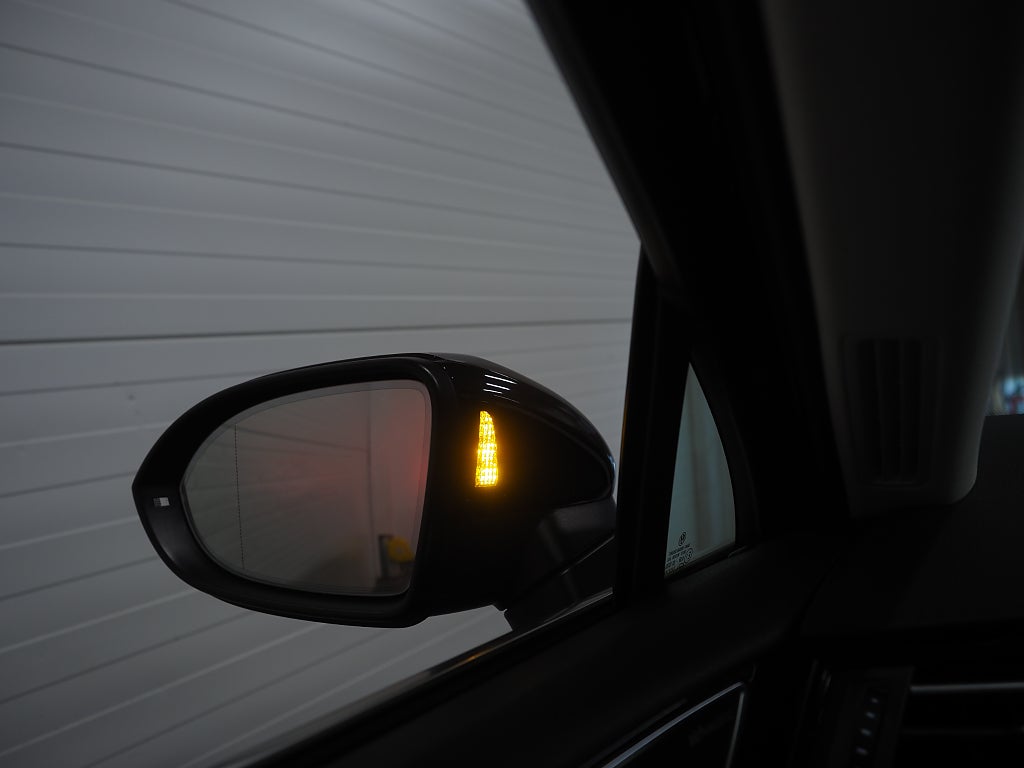 Volkswagen Passat SC TDI 190hk R-Line |Drag|D-värm|Kamera|Cockpit| 2018