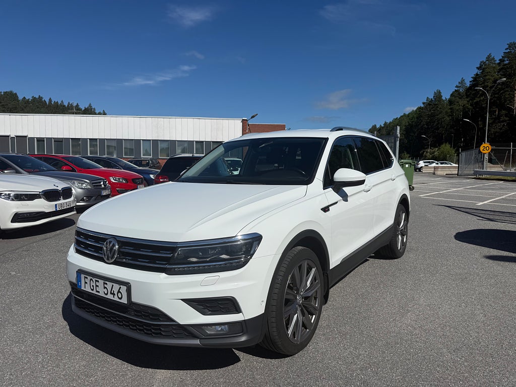 Volkswagen Tiguan Allspace 7-sätes 2.0 TDI 190hk 4Motion Cockpit Nyservad