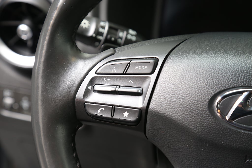 Hyundai Kona Hybrid 1,6 GDI 141hk Advanced Aut Navi KRELL Head up 2021